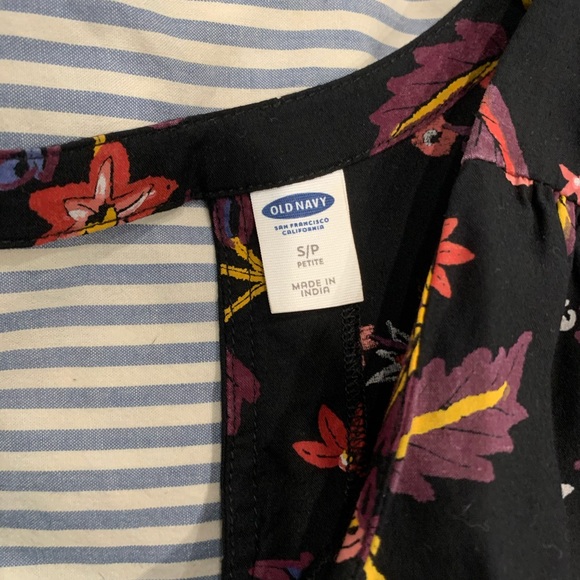 OLD NAVY SUMMER DRESS - Picture 2 of 3